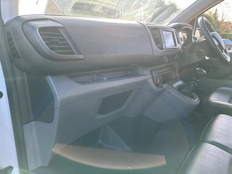 Vauxhall 1.5 Turbo D 2900 Sportive Panel Van 5dr Diesel Manual L2 H1 Euro 6 (s/s) (100 ps)