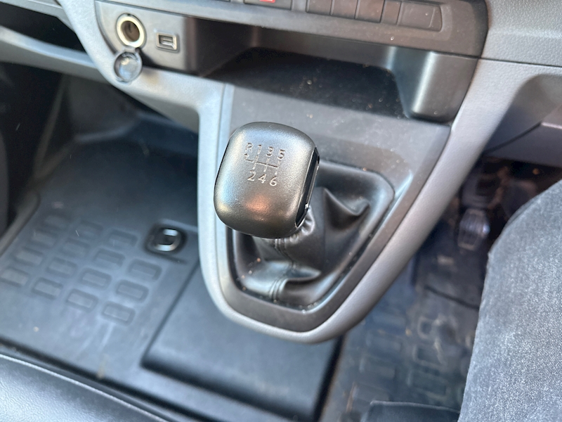 Vauxhall 1.5 Turbo D 2900 Sportive Panel Van 5dr Diesel Manual L2 H1 Euro 6 (s/s) (100 ps)