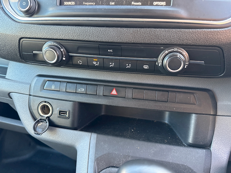 Vauxhall 1.5 Turbo D 2900 Sportive Panel Van 5dr Diesel Manual L2 H1 Euro 6 (s/s) (100 ps)