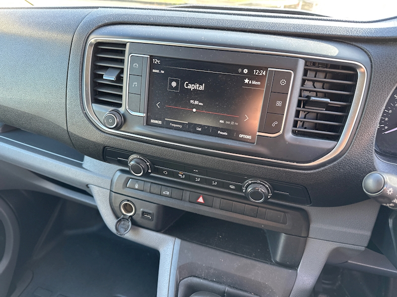 Vauxhall 1.5 Turbo D 2900 Sportive Panel Van 5dr Diesel Manual L2 H1 Euro 6 (s/s) (100 ps)