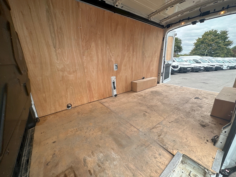Ford 2.0 350 EcoBlue Leader Panel Van 5dr Diesel Manual RWD L3 H2 Euro 6 (s/s) (130 ps)