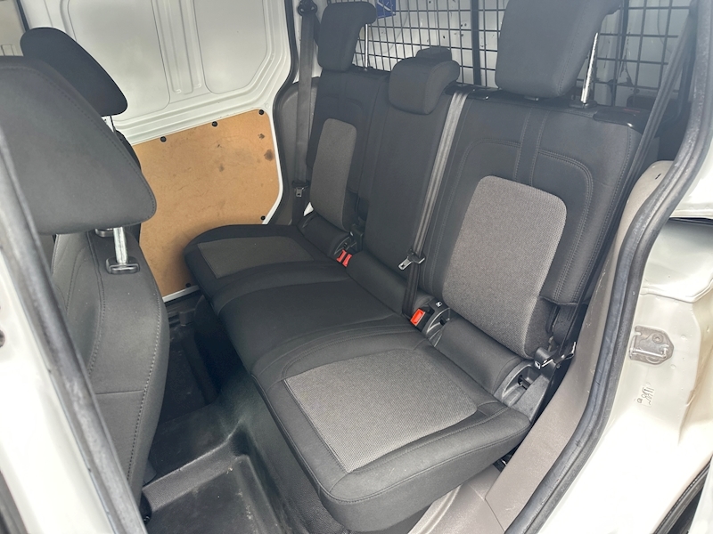 Ford 220 EcoBlue Combi Van 1.5 Manual Diesel Combi Van Manual Diesel Combi Van Manual Diesel