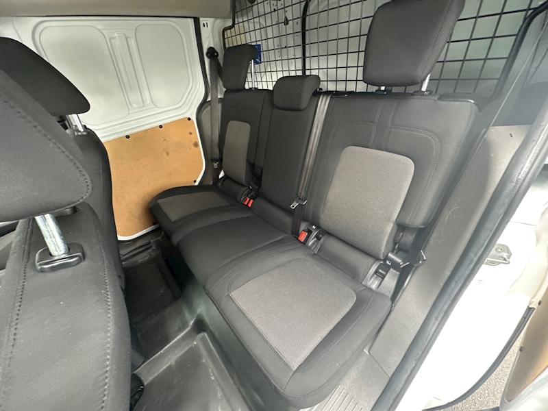 Ford 220 EcoBlue Combi Van 1.5 Manual Diesel Combi Van Manual Diesel Combi Van Manual Diesel