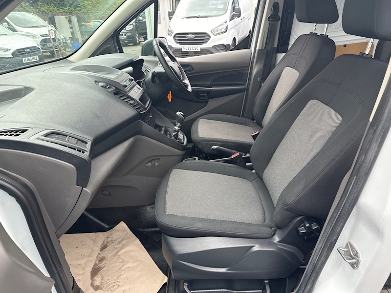 Ford 220 EcoBlue Combi Van 1.5 Manual Diesel Combi Van Manual Diesel Combi Van Manual Diesel