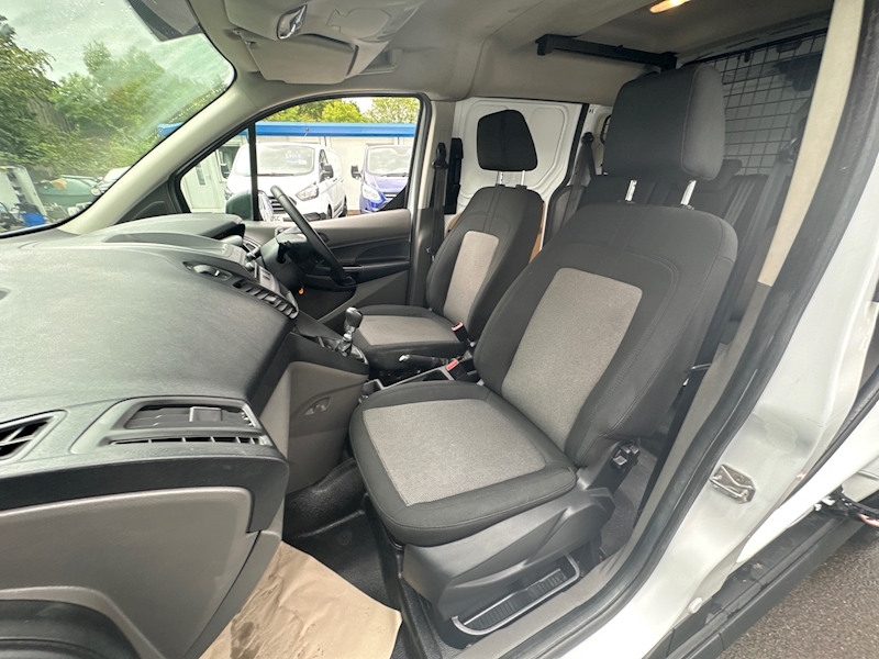 Ford 220 EcoBlue Combi Van 1.5 Manual Diesel Combi Van Manual Diesel Combi Van Manual Diesel