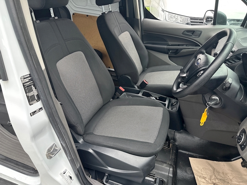 Ford 220 EcoBlue Combi Van 1.5 Manual Diesel Combi Van Manual Diesel Combi Van Manual Diesel