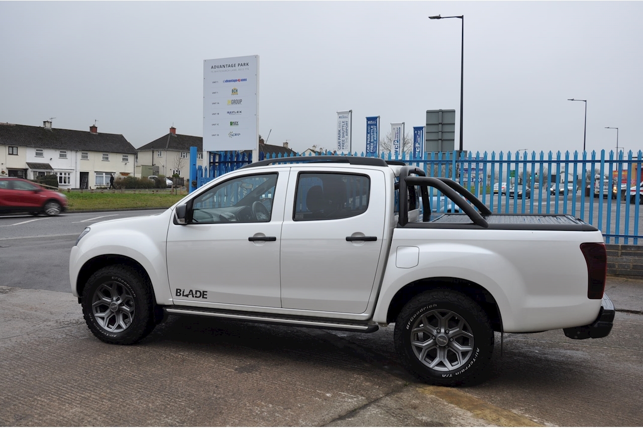 D-Max Td Blade Dcb Pick-Up 2.5 Automatic Diesel