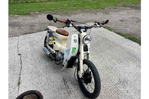 Honda Cub Motorcycle - U3638