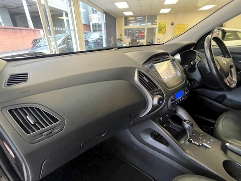 2.0 CRDi Premium SUV 5dr Diesel Auto 4WD Euro 5 (134 bhp)