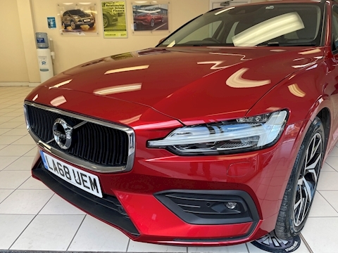 2.0 T5 Momentum Pro Estate 5dr Petrol Auto Euro 6 (s/s) (250 ps)