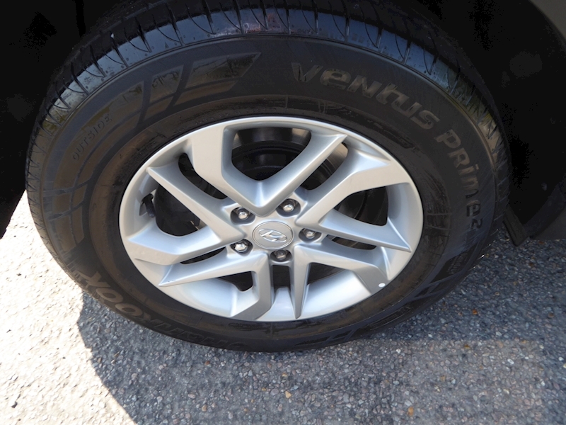 Hyundai Tucson Crdi S Blue Drive Estate 1.7 Manual Diesel