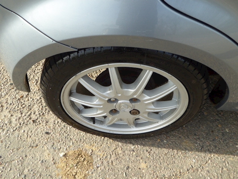 Proton Savvy Style 5d Hatchback 1.2 Manual Petrol