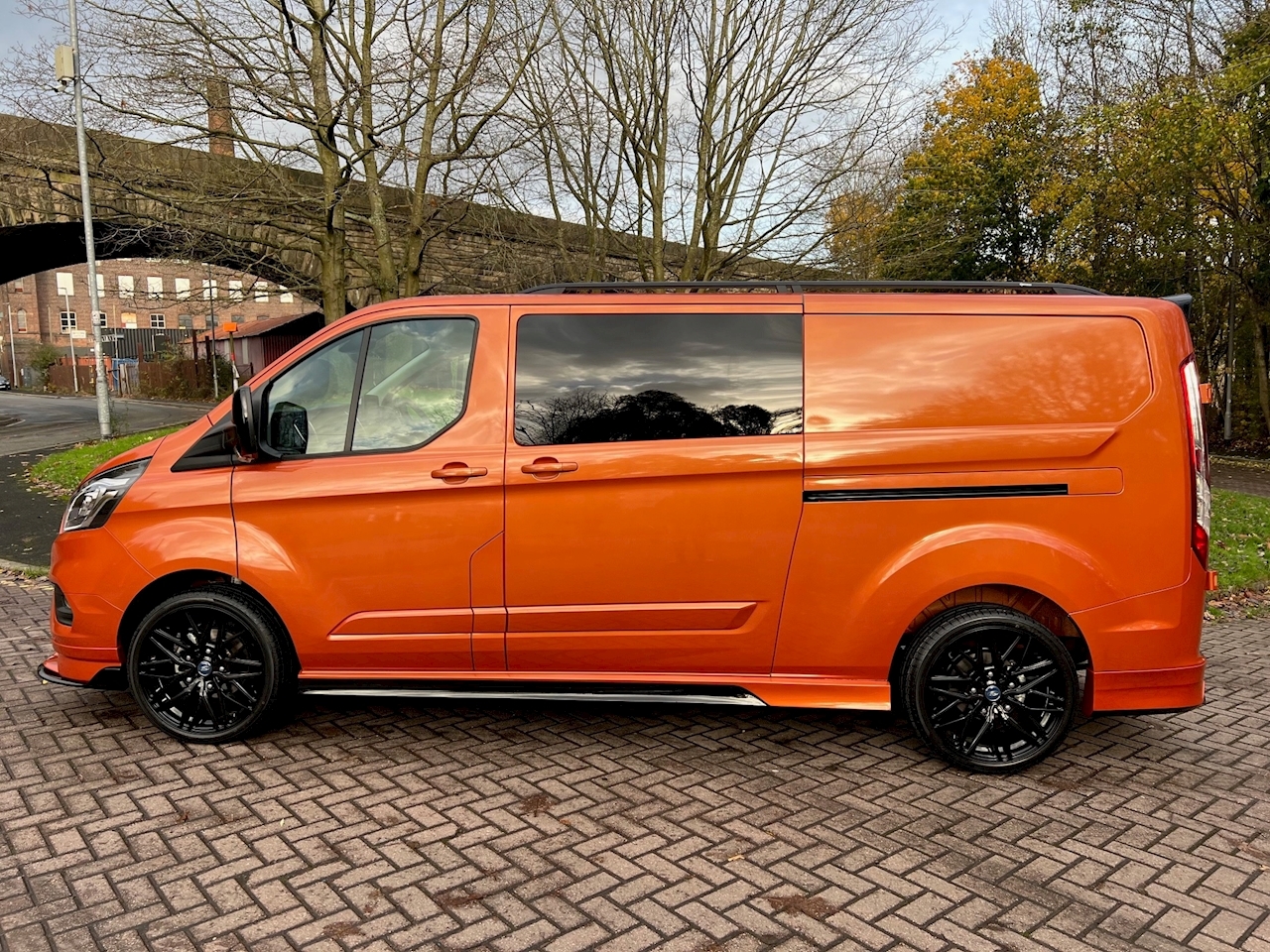 New 2021 Ford Transit Custom 320 EcoBlue Limited 2.0 5dr Combi Van 5 ...