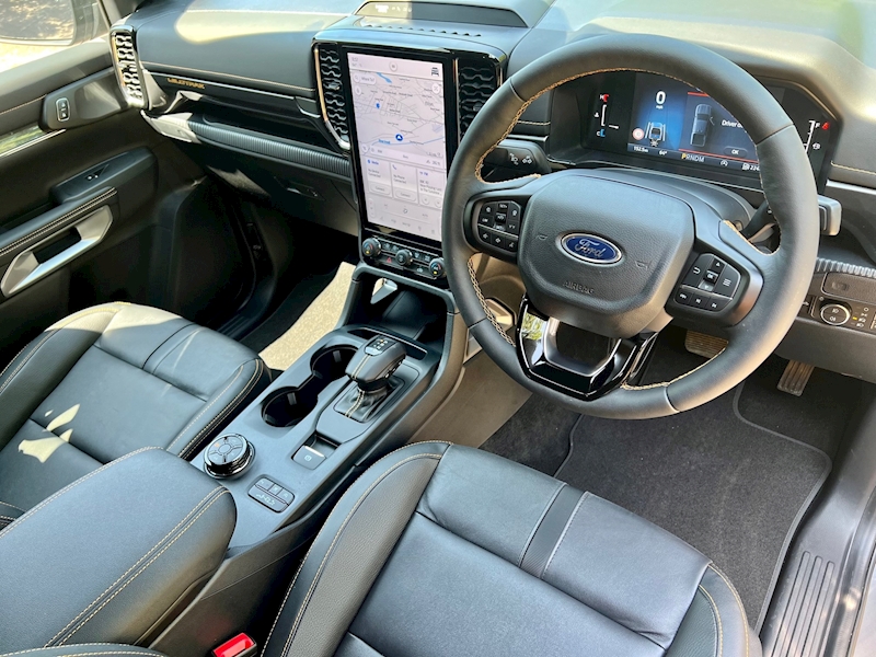 Ford Wildtrack 2.0 EcoBlue 205ps Double Cab Pickup Diesel Auto 4WD