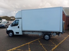 2.2 BlueHDi 335 S Luton With Tail Lift Diesel Manual L3 Euro 6 (s/s) (140 ps)