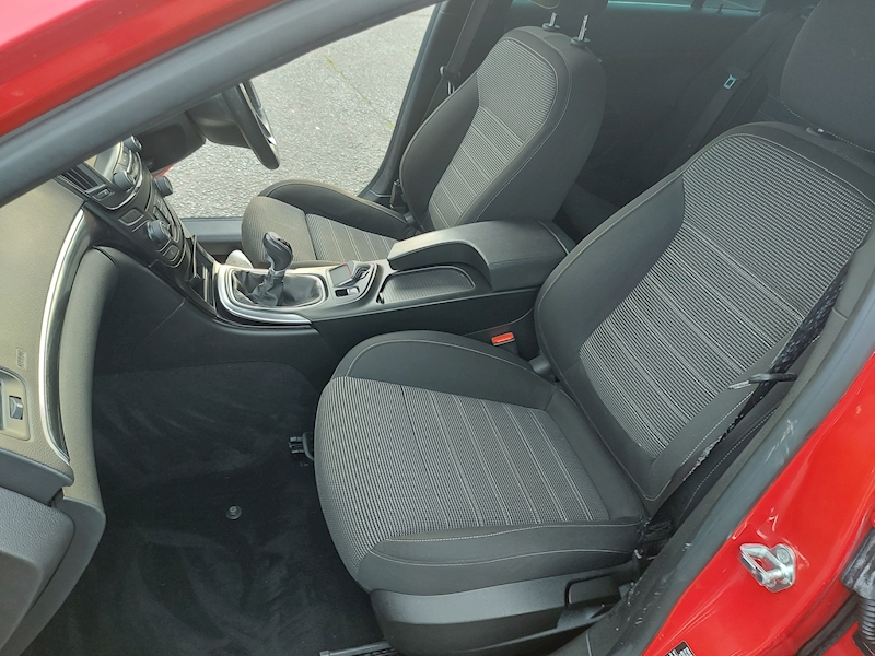 Vauxhall 2.0 CDTi ecoFLEX SRi VX Line Nav Sports Tourer 5dr Diesel Manual Euro 5 (s/s) (163 ps)