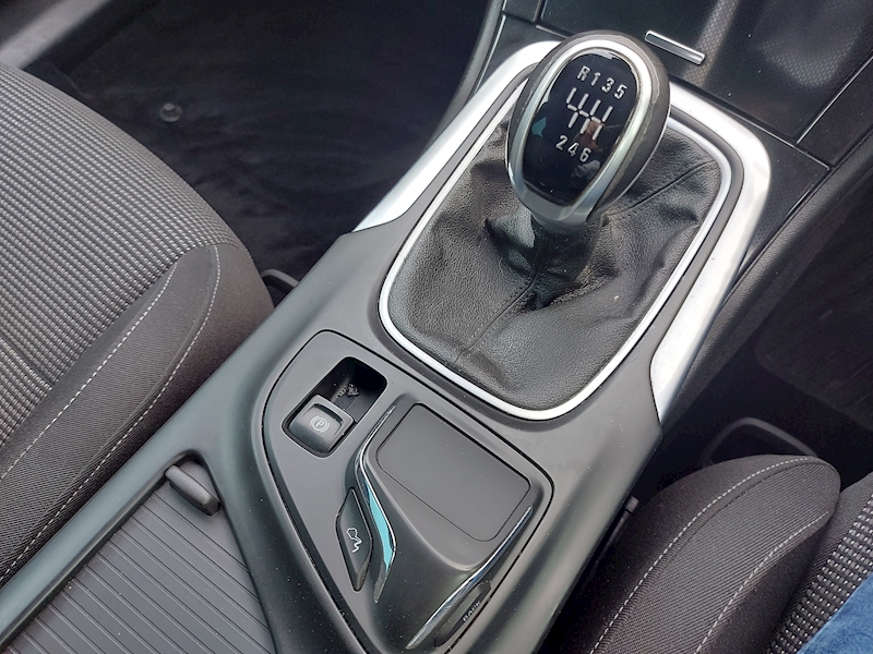 Vauxhall 2.0 CDTi ecoFLEX SRi VX Line Nav Sports Tourer 5dr Diesel Manual Euro 5 (s/s) (163 ps)