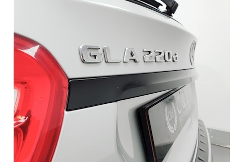 2.1 GLA220d Sport (Premium) SUV 5dr Diesel 7G-DCT 4MATIC (s/s) (130 g/km, 174 bhp)