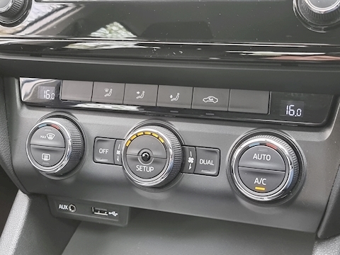 Octavia TSI SE Hatchback 1.4 Manual Petrol