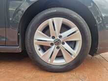 Volkswagen Golf TDI Life 