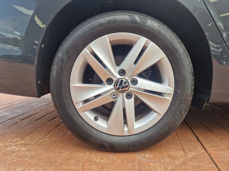 Volkswagen 2.0 TDI Life Estate 5dr Diesel Manual Euro 6 (s/s) (115 ps)