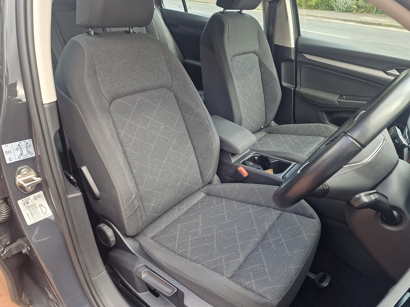 Volkswagen 2.0 TDI Life Estate 5dr Diesel Manual Euro 6 (s/s) (115 ps)