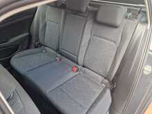 Volkswagen Golf TDI Life 