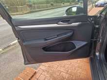 Volkswagen Golf TDI Life 