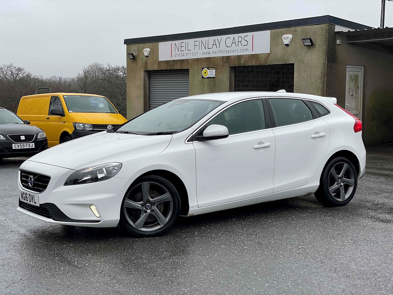 Volvo D4 Rdesign Nav Hatchback 2.0 Manual Diesel Vehicle Details Neil Finlay Cars