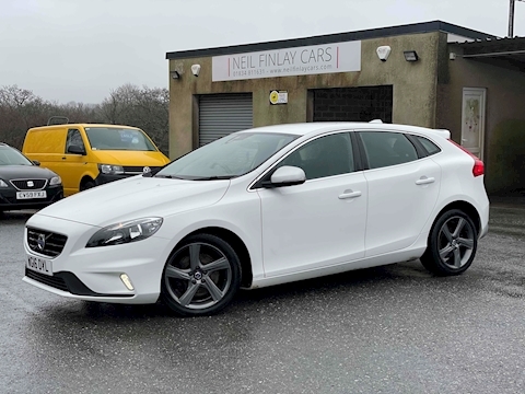 D4 R-design Nav Hatchback 2.0 Manual Diesel