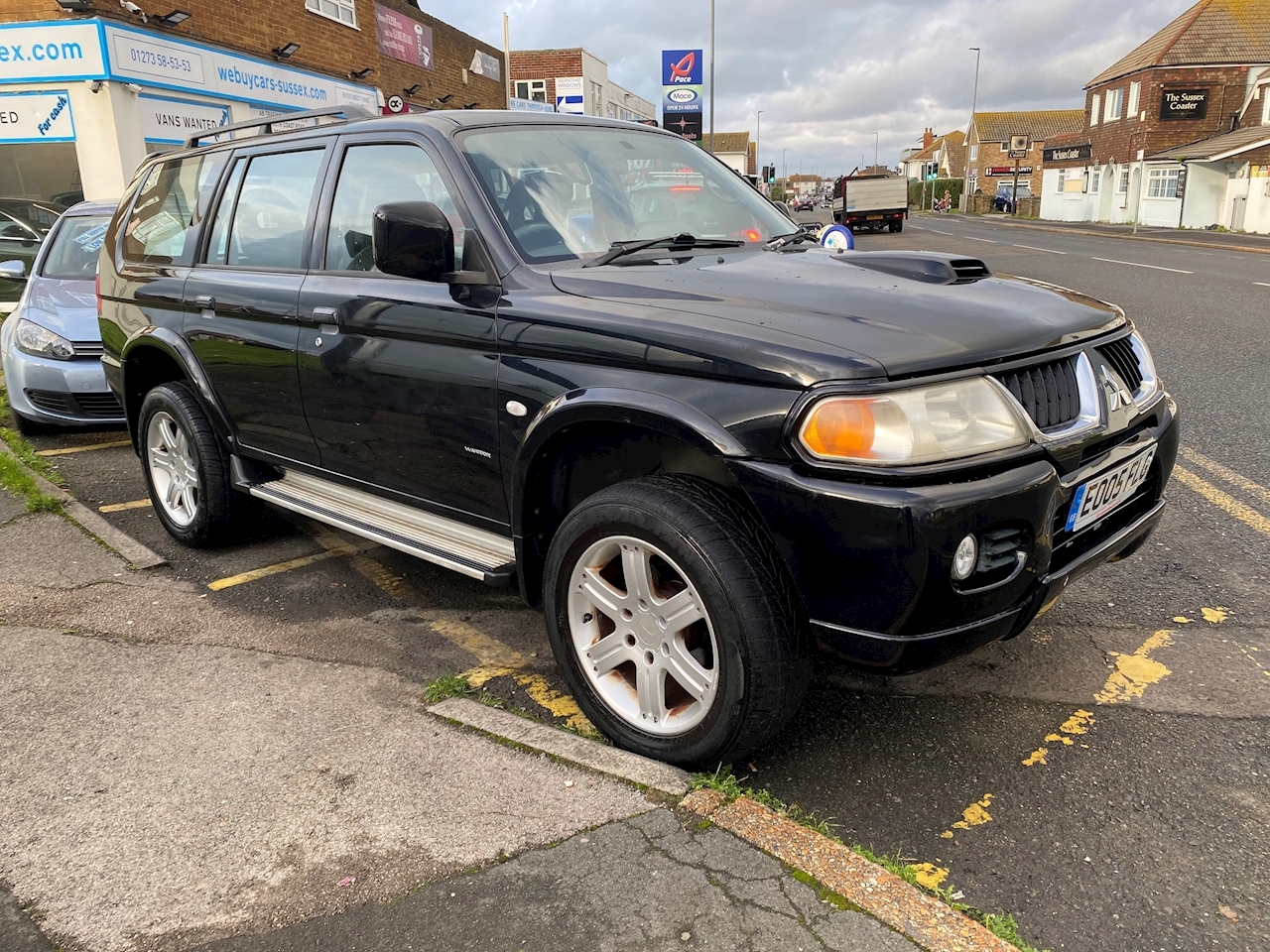 Mitsubishi shogun sport