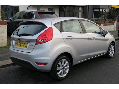 Fiesta 1.25 Zetec Hatchback 5dr Petrol Manual (133 g/km, 81 bhp)