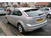 Ford Focus Zetec - Thumb 4