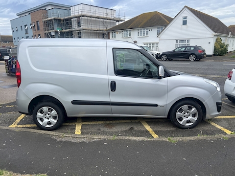 1.3 CDTi 2000 16v Sportive Panel Van 3dr Diesel Manual FWD L1 H1 (133 g/km, 89 bhp)