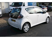 Toyota AYGO VVT-i Move - Thumb 2