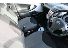 Toyota AYGO VVT-i Move - Thumb 9