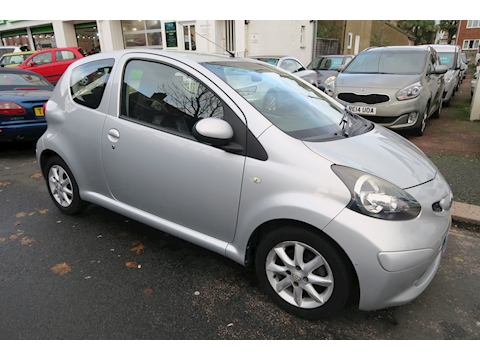 Toyota AYGO VVT-i Platinum