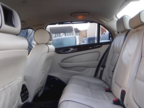 Xj V6 Sovereign Lwb Saloon 2.7 Automatic Diesel