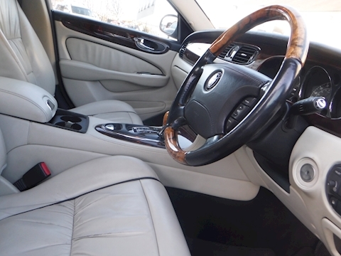 Xj V6 Sovereign Lwb Saloon 2.7 Automatic Diesel