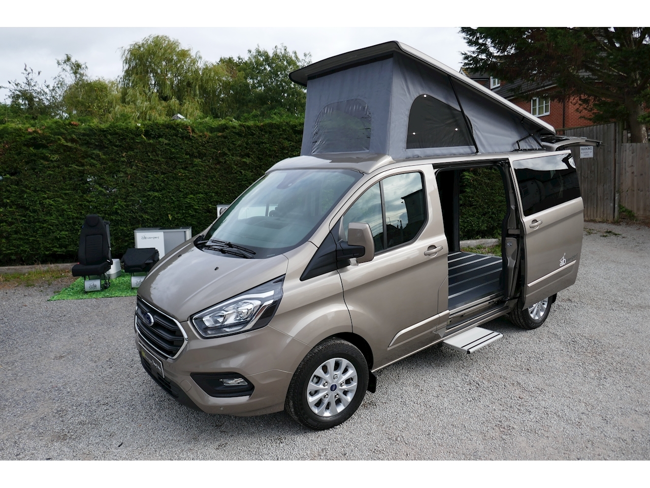 Used Ford Transit Custom Auto Camper pop top Day Van 170ps Limited