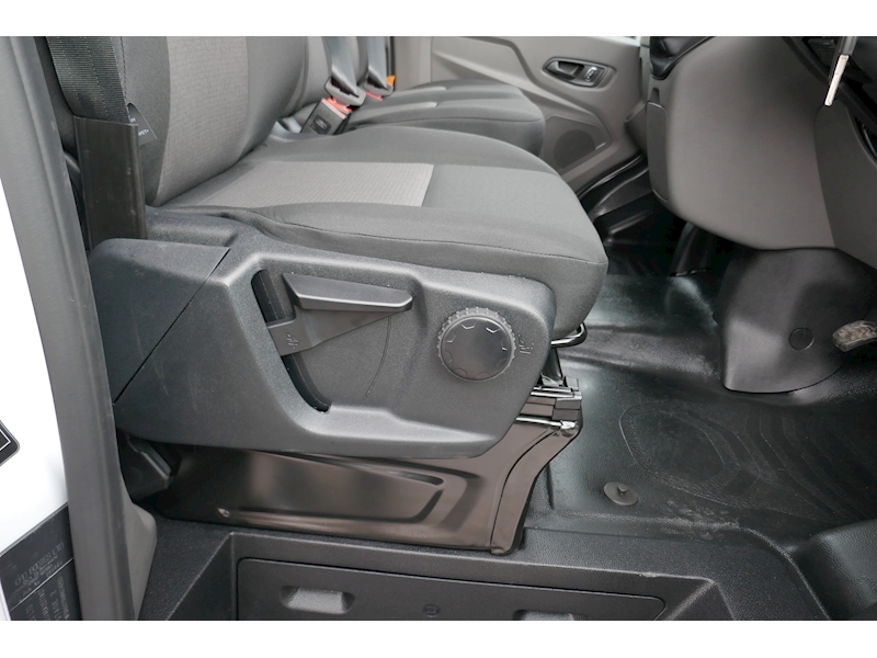 Ford 350 L4 130ps Dropside, Lightweight alloy body, Dual rear wheels 2.0 2dr Dropside Manual Diesel