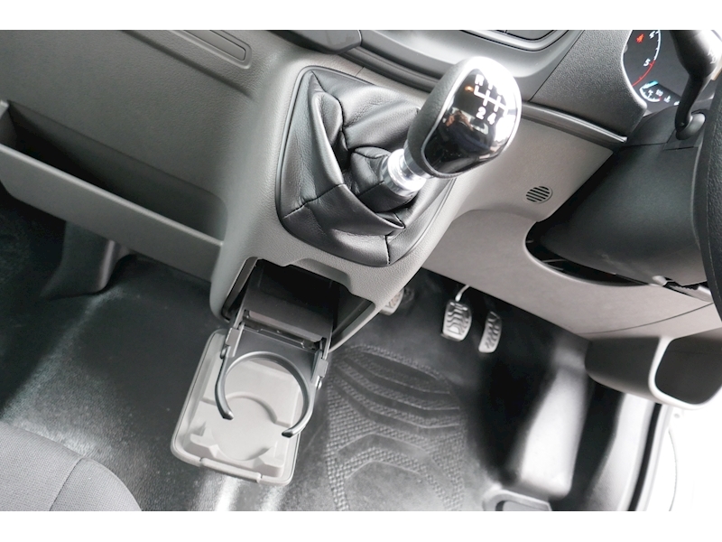 Ford 350 L4 130ps Dropside, Lightweight alloy body, Dual rear wheels 2.0 2dr Dropside Manual Diesel