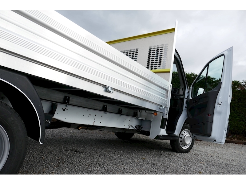 Ford 350 L4 130ps Dropside, Lightweight alloy body, Dual rear wheels 2.0 2dr Dropside Manual Diesel