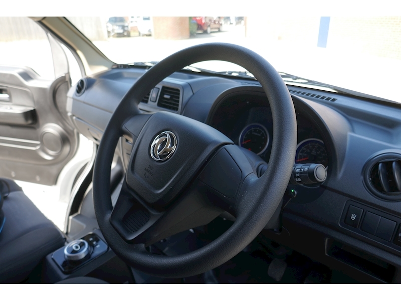 DFSK Electric van 39kWh 39 5dr small van Automatic Electric