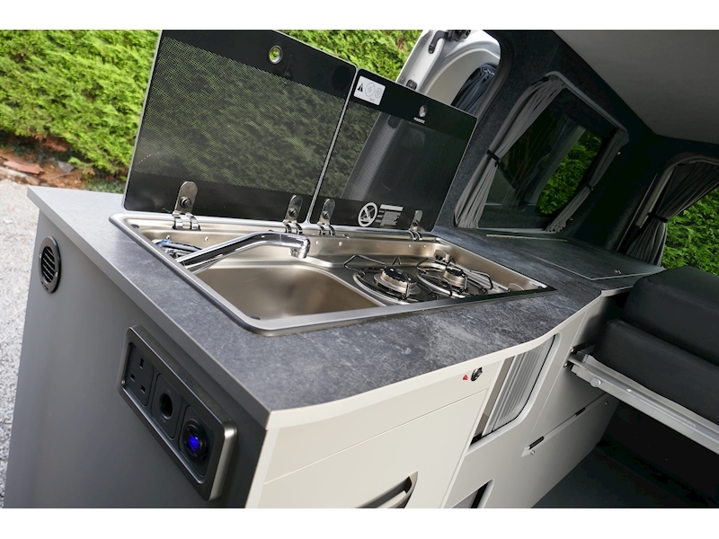 Ford Tourneo Custom Auto Camper Eco-Line Day Van 170ps Titanium series - 35