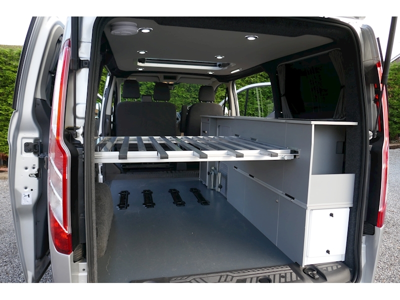 Ford Tourneo Custom Auto Camper Eco-Line Day Van 170ps Titanium series - 47