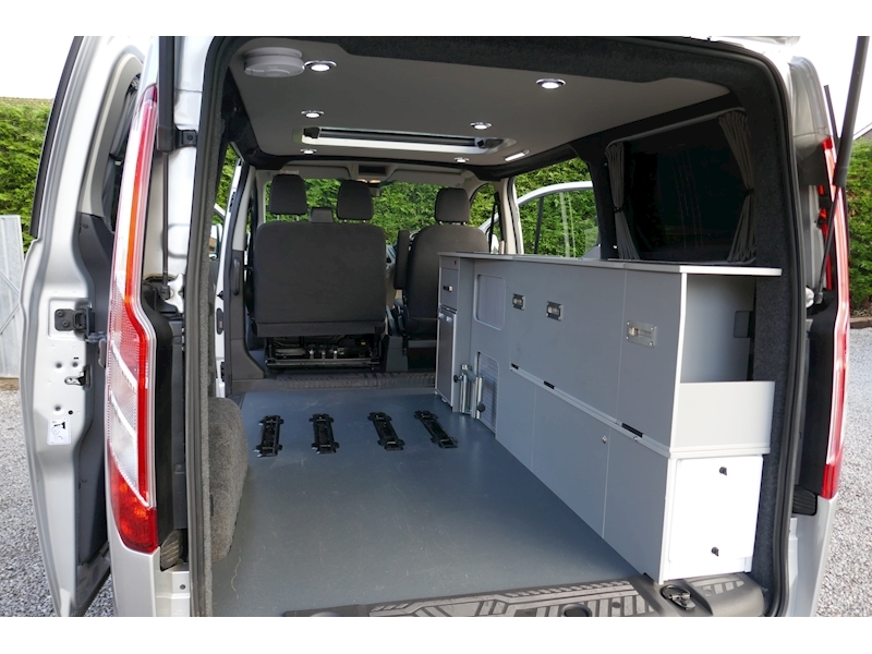 Ford Tourneo Custom Auto Camper Eco-Line Day Van 170ps Titanium series - 51