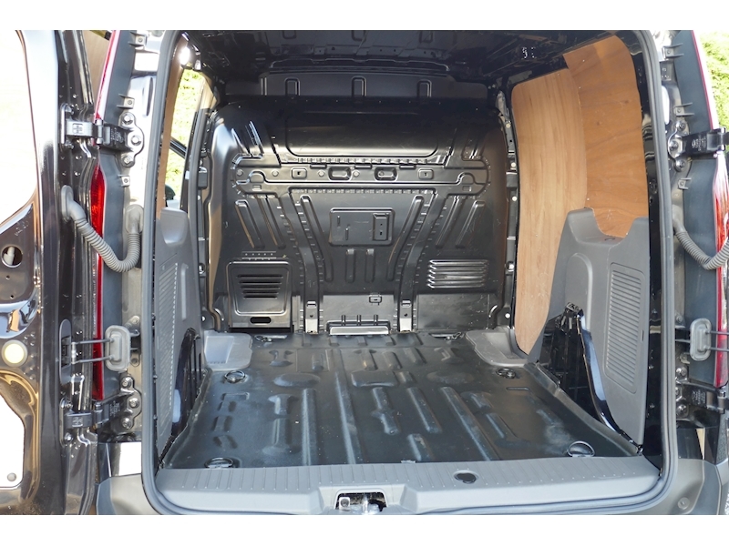 Ford Transit Connect image 22
