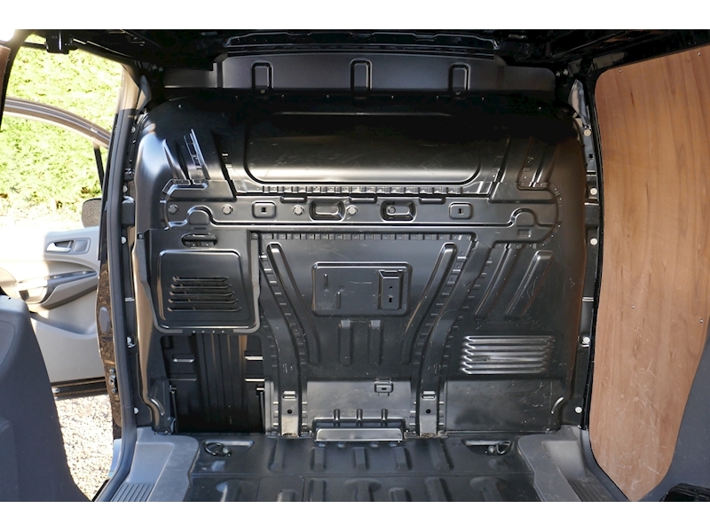 Ford Transit Connect image 23