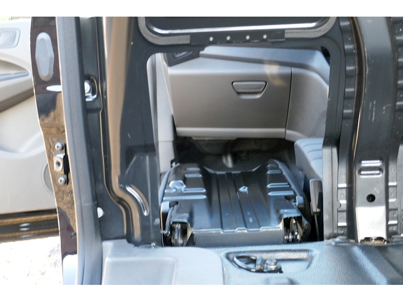 Ford Transit Connect image 25